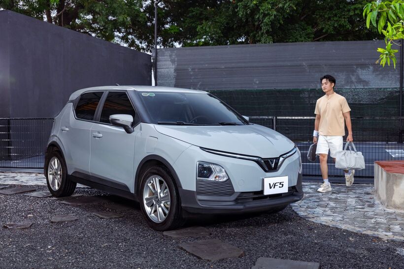 Xe đầu đời cho gia đình nhỏ: VinFast VF 5 đủ đầy trang bị, không lo chi phí vận hành - 1