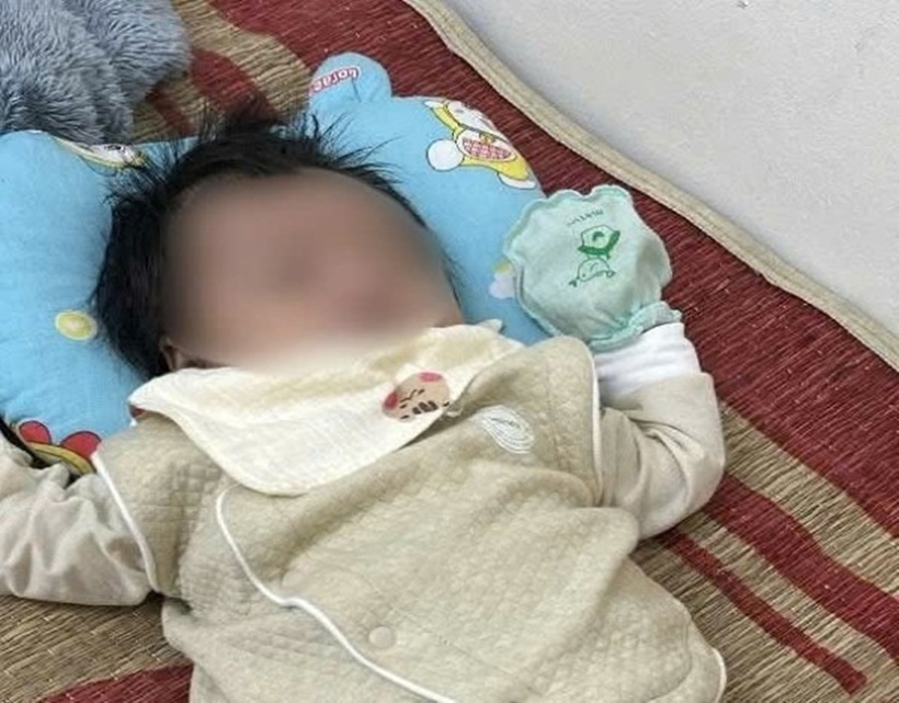 Bé gái bị bỏ rơi. (Ảnh: Phường Hòa Bình, Hải Phòng)