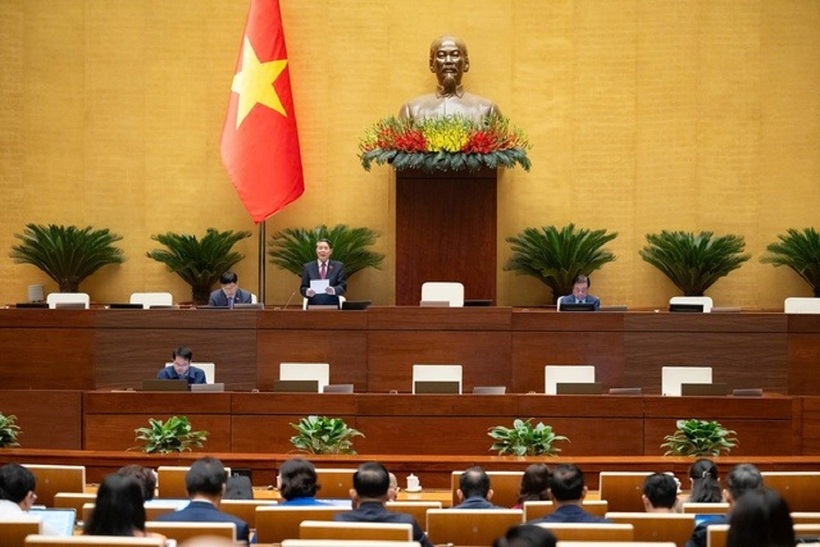 Quang cảnh phiên họp sáng 8/12 (Ảnh: Media Quốc hội).