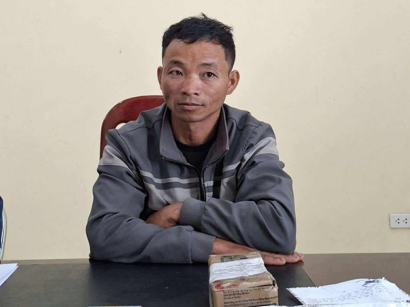 Đối tượng Sùng A Vảng tại cơ quan công an. Ảnh: Vietnamnet.