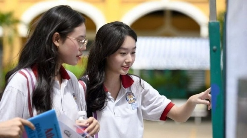 Các chuyên gia nhìn nhận, bất kỳ thay đổi nào lúc này cũng khiến lứa học sinh tốt nghiệp năm 2026 bỡ ngỡ.