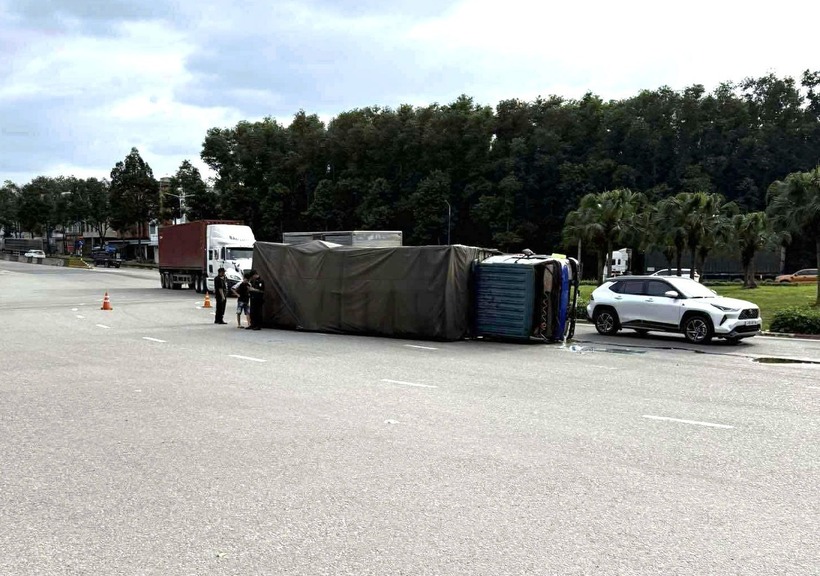 Hiện trường vụ tai nạn. Ảnh: Báo Tiền phong.