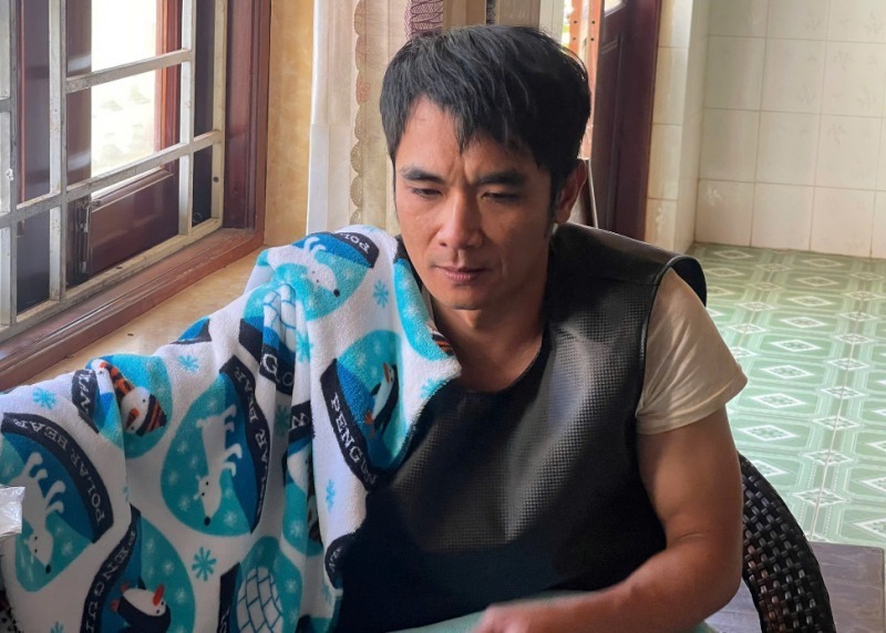 Đối tượng Đặng Hoàng Quý tại cơ quan Công an. Ảnh: Công an Nhân dân