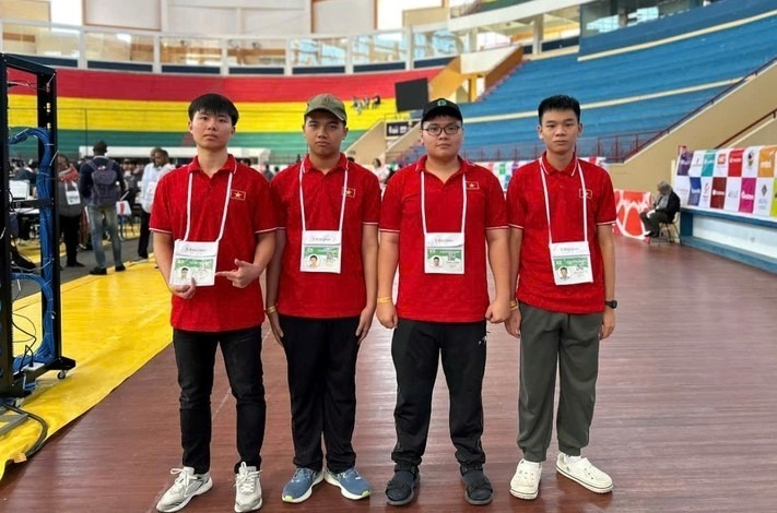 Cả 4 thành viên của Đội tuyển quốc gia Việt Nam tham dự Olympic Tin học quốc tế (IOI) 2025 đều giành huy chương. Ảnh: Báo Xây dựng