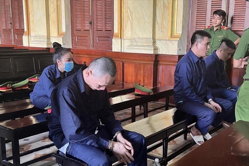 Các bị cáo tại phiên xét xử. Ảnh: Công Lý