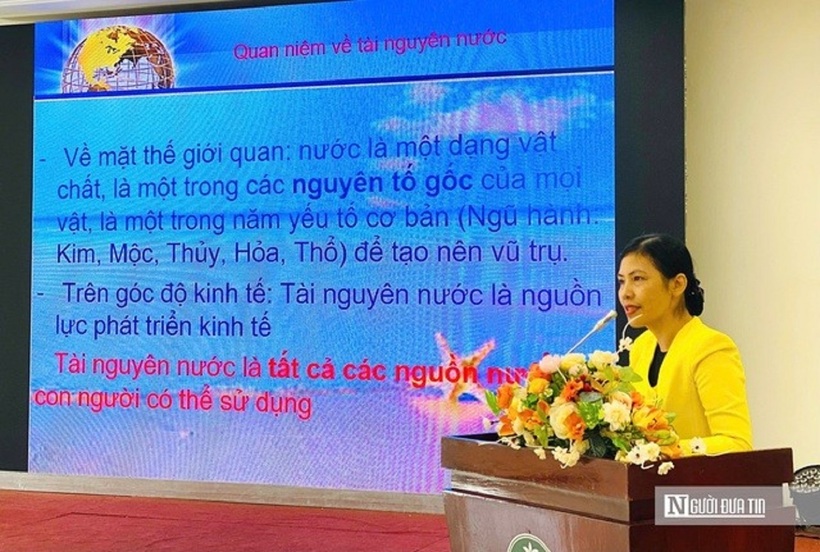 TS. Đinh Thị Thu Trang -Trường đại học Tài Nguyên và Môi trường Hà Nội giảng viên tại lớp tập huấn chuyên đề “Bảo vệ môi trường và vai trò của Luật gia trong cộng đồng” do Hội Luật gia Việt Nam tổ chức ngày 12/12/2025 tại tỉnh Lâm Đồng.