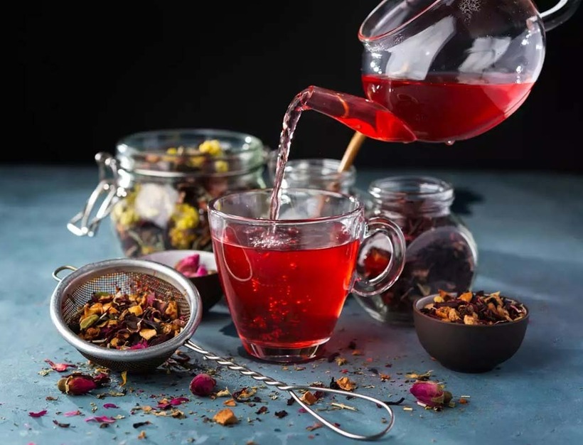 Trà atiso đỏ (hibiscus) ấm.