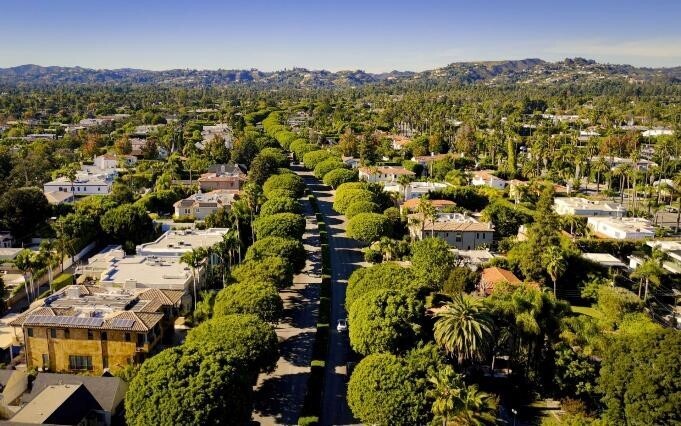 Khu compound Beverly Hills (California, Mỹ) là chốn sống xa hoa của giới siêu giàu