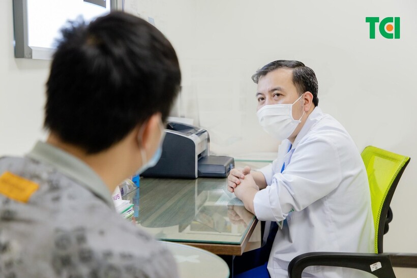 "Nhiều bệnh lý tiêu hóa, đặc biệt là ung thư, có thể tiến triển âm thầm, không biểu hiện rõ ràng.” - theo bác sĩ CKII Phạm Thái Sơn. (Ảnh: TCI)