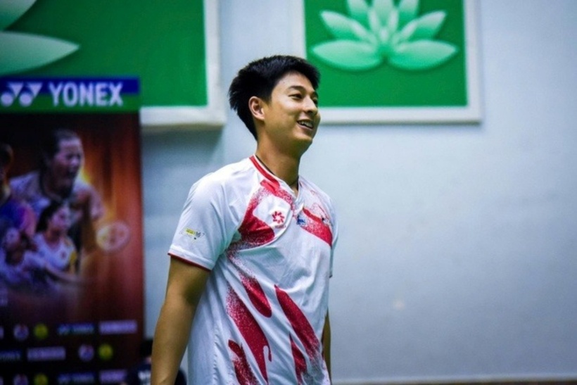 Video TikTok có sự xuất hiện của Phạm Hồng Nam thu hút hàng trăm nghìn lượt xem và bình luận. Dưới clip, dân mạng Thái Lan dành nhiều lời khen cho ngoại hình điển trai, nụ cười tỏa nắng của anh chàng.