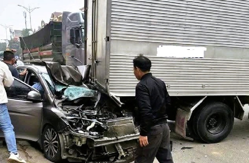 Hiện trường vụ tai nạn. Ảnh: Báo Công an Nhân dân.