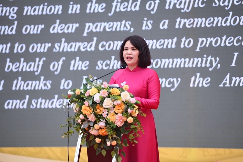 Bà Đỗ Thị Mai – Bí thư Đảng ủy, Hiệu trưởng trường Tiểu học Trung Yên phát biểu tại sự kiện.