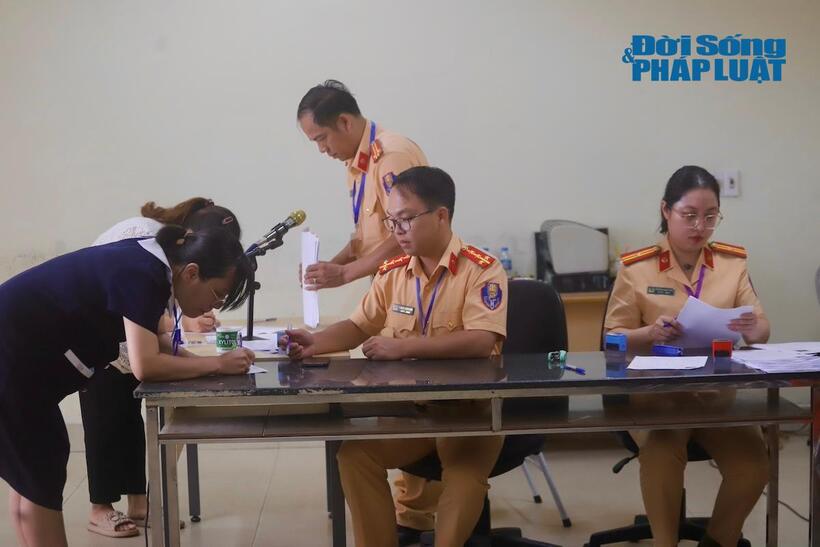 Phòng CSGT Công an tỉnh Thái Nguyên tổ chức thi sát hạch, cấp giấy phép lái xe