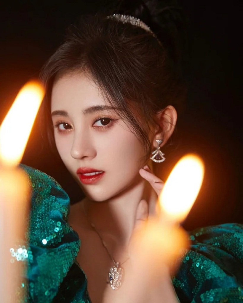 Diễn viên Cúc Tịnh Y. Ảnh:&nbsp;Sina