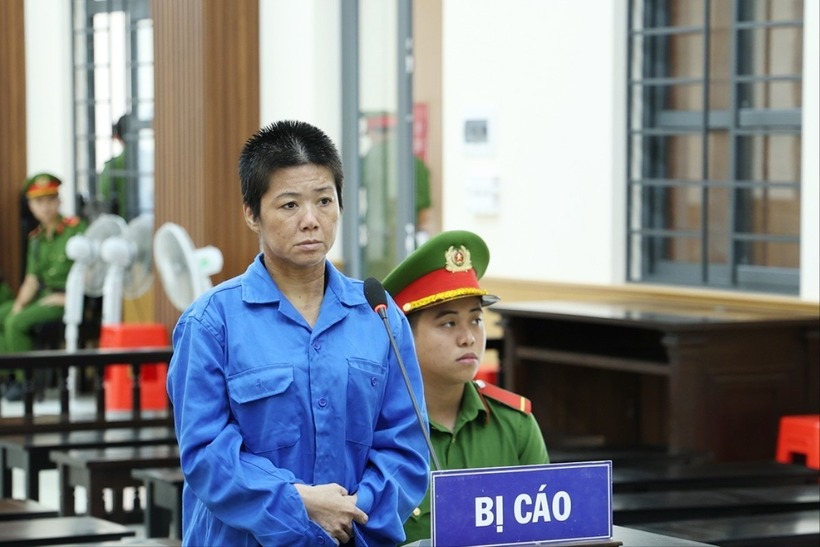 Bị cáo Nguyễn Thị Mỹ Hạnh tại phiên tòa. Ảnh: Báo Tiền phong.
