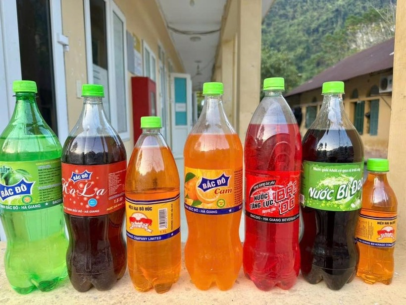 Các loại nước giải khát giả. Ẩnh: Báo Xây dựng.