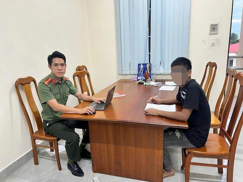 A.N cho biết bị đưa sang Campuchia khi được đi nhờ bằng xe ô tô. Ảnh: Pháp luật TP.HCM