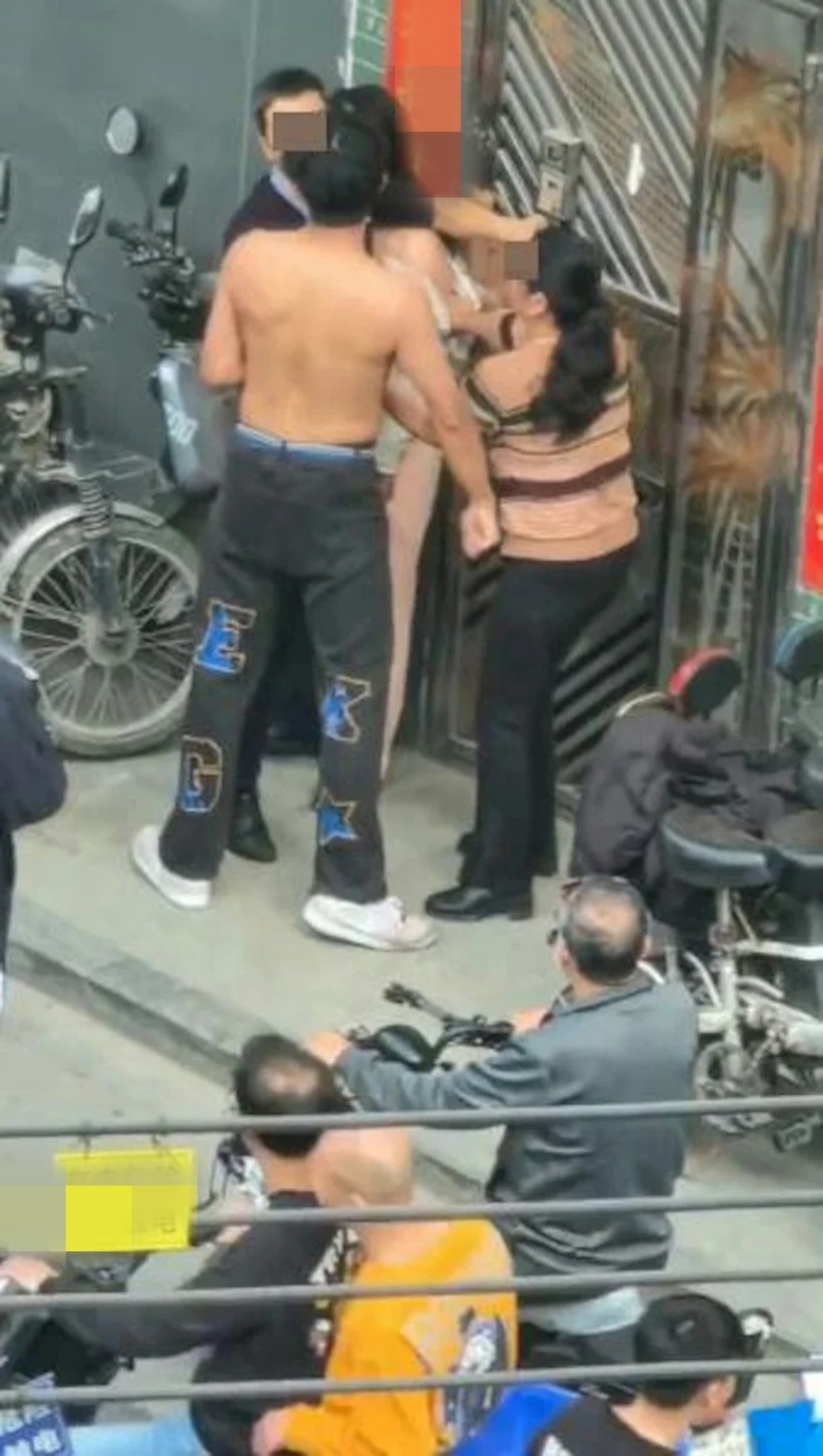 Sự việc gây tranh cãi trên mạng xã hội.