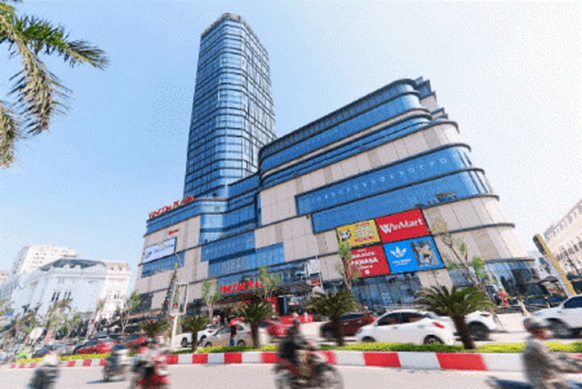 Vincom Plaza Vinh tọa lạc tại tòa tháp 37 tầng cao nhất Bắc Trung Bộ