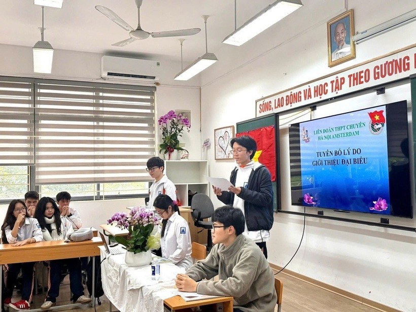 Ngoài điểm SAT tuyệt đối, Tuấn Anh còn đạt nhiều thành tích cao trong quá trình học tập. Ảnh: ZNews