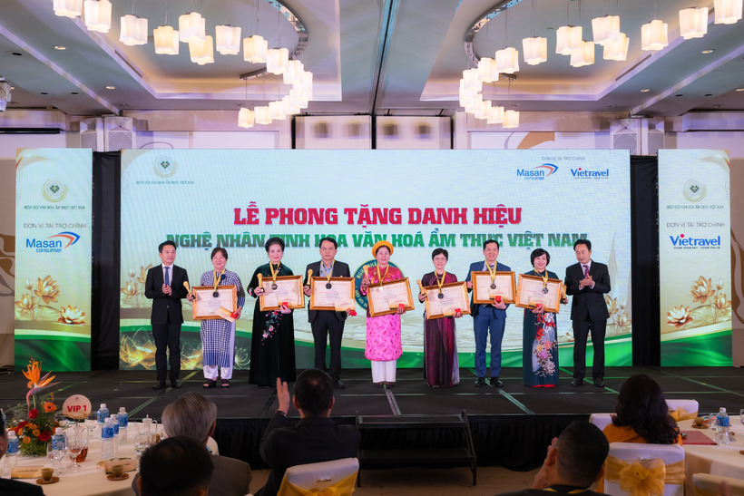 Chính thức phong tặng 06 Nghệ nhân tinh hoa Văn hóa Ẩm thực Việt Nam.