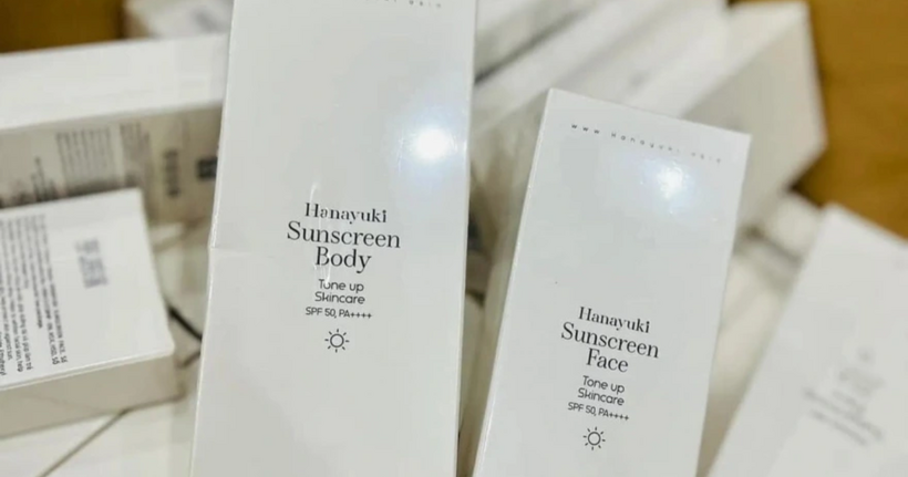 Sản phẩm kem chống nắng Hanayuki Sunscreen Body do Công ty Cổ phần Nhà máy y tế EBC Đồng Nai sản xuất.