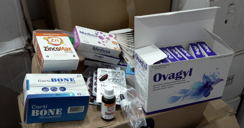 Hàng loạt thuốc giả, thực phẩm chức năng giả bị Công an Hà Nội triệt phá.
