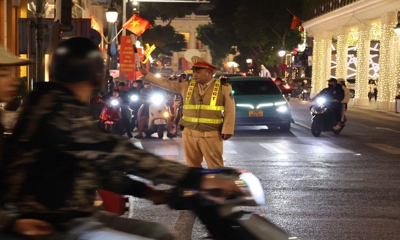CSGT duy trì hoạt động kiểm soát trên các tuyến trọng điểm hướng vào trung tâm TP.