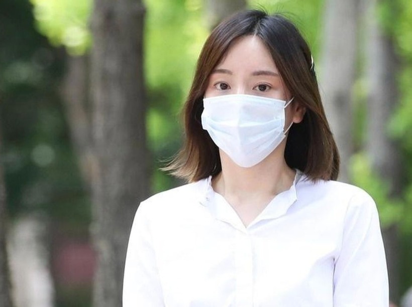 Cảnh sát Campuchia vừa bắt giữ Hwang Hana (37 tuổi), cháu gái nhà sáng lập một hãng sữa lớn tại Hàn Quốc, vào ngày 24/12. Ảnh: Chosun.