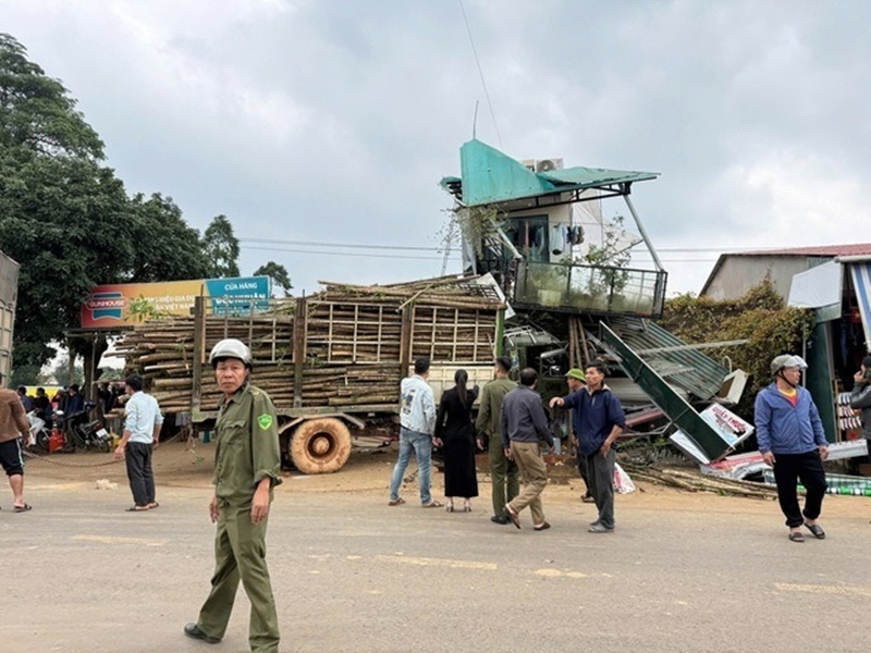 Hiện trường vụ tai nạn. Ảnh: Báo Sức khỏe và Đời sống.