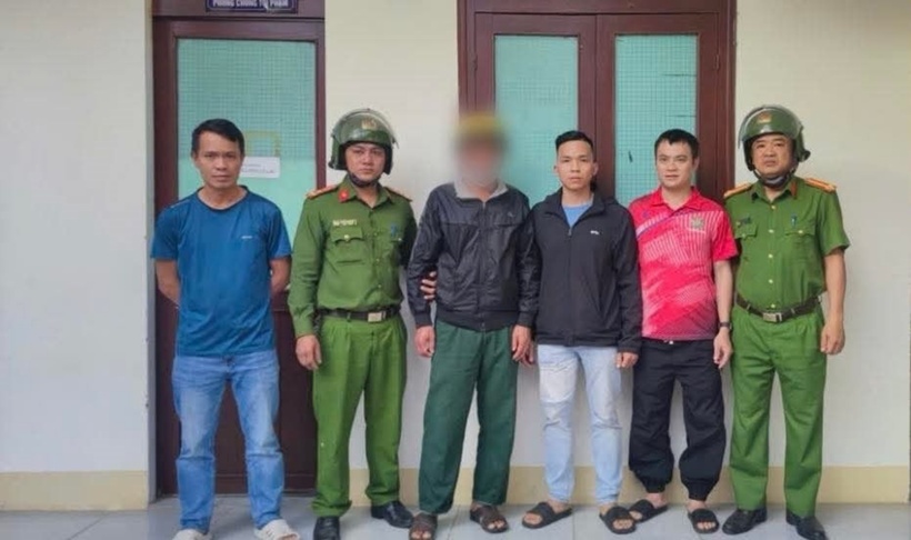 Lực lượng chức năng đã bắt giữ nhanh đối tượng C. Ảnh: Công lý.