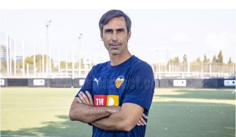 Huấn luyện viên Fernando Martin (Valencia CF) và 3 con tử nạn do lật thuyền khi đang du lịch tại Indonesia.