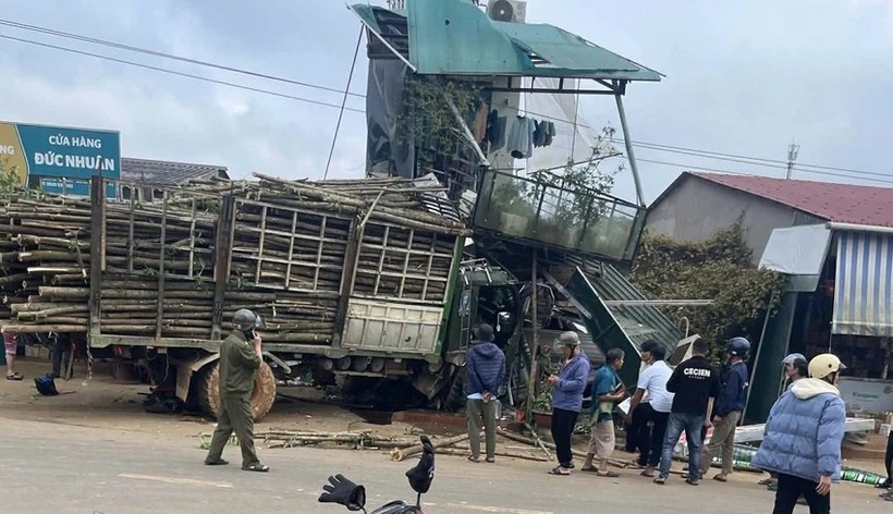 Hiện trường vụ tai nạn. Ảnh: VTC News và Pháp luật TP.HCM