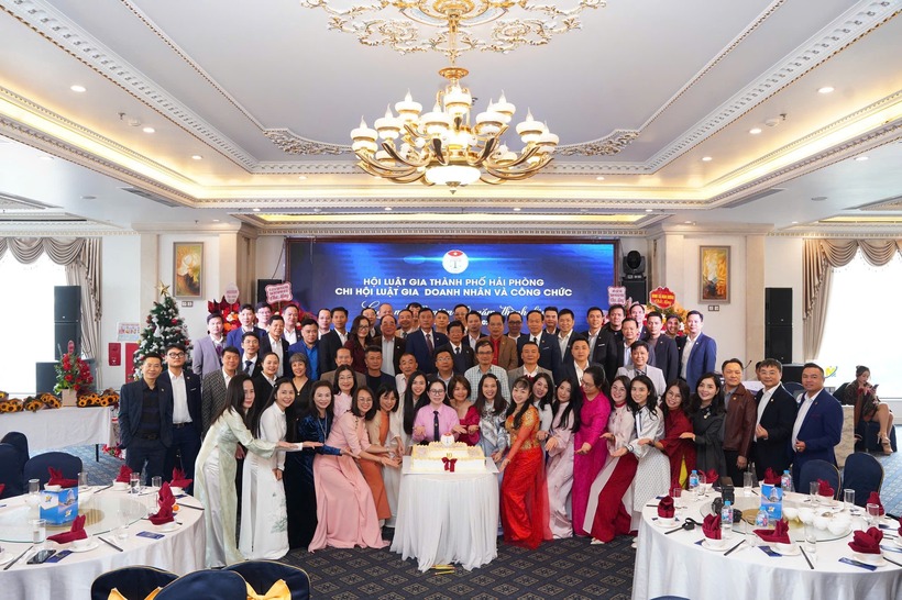 Chi hội Luật gia Doanh nhân và Công chức Tp.Hải Phòng ghi dấu chặng đường nỗ lực và bền bỉ của một tập thể đoàn kết, trách nhiệm.