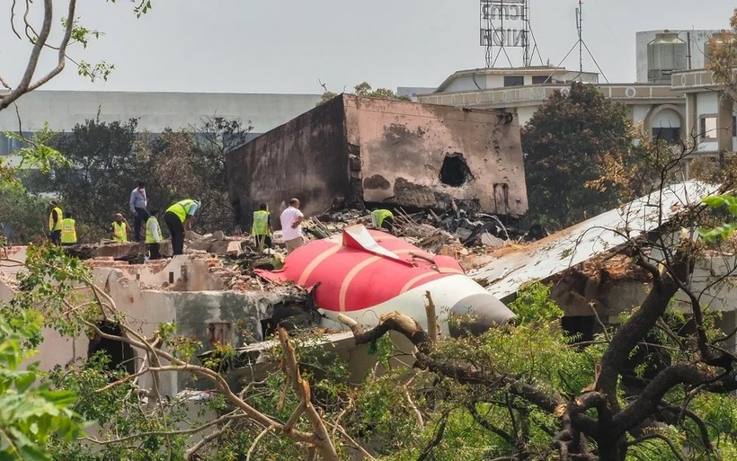 Hiện trường vụ tai nạn. Ảnh: Reuters