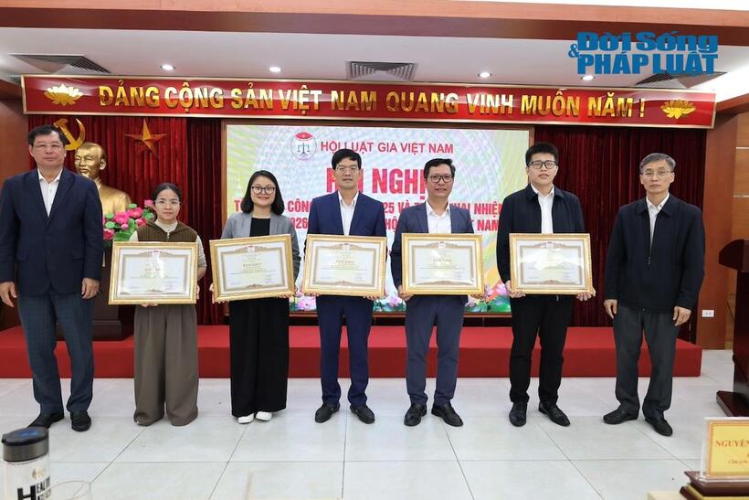 Hội Luật gia Việt Nam: Tổng kết công tác năm 2025 và triển khai nhiệm vụ trọng tâm năm 2026 - 8