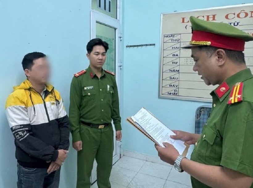 Nguyễn Thành Chính tại cơ quan công an. Ảnh: VTC News.