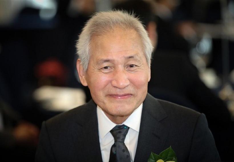 Nam diễn viên quốc dân Ahn Sung Ki.