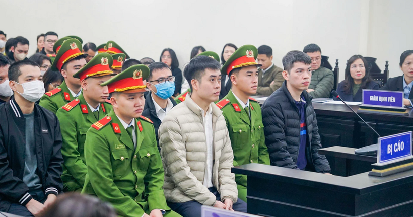 Các bị cáo tại phiên tòa (Ảnh: Phùng Nam).