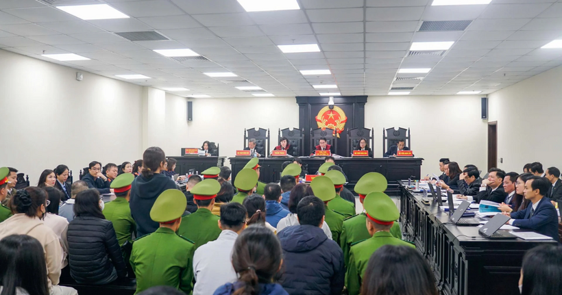 Toàn cảnh phiên tòa.