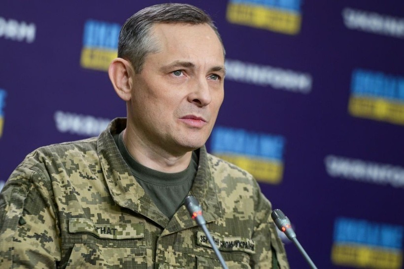 Trưởng phòng Truyền thông của Bộ Tư lệnh Không quân Ukraine Yurii Ihnat. Ảnh: Reuters