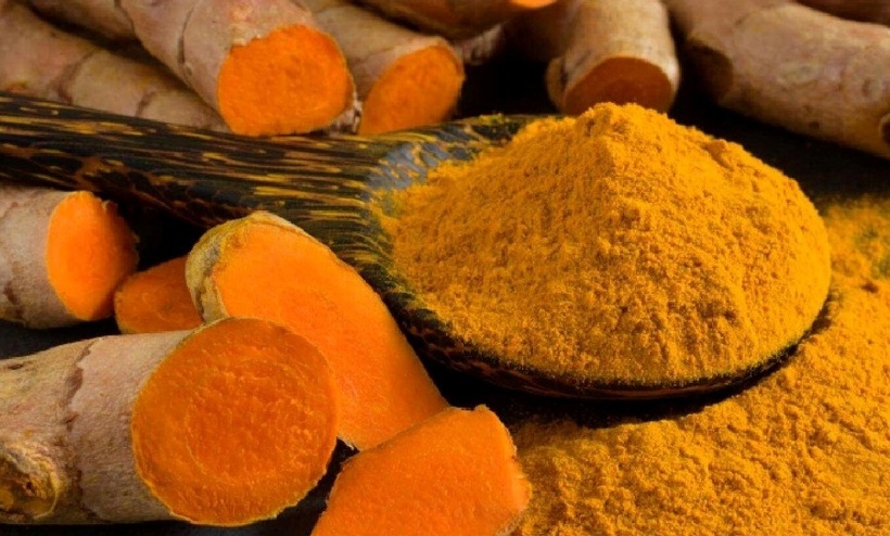 Nghệ chứa curcumin - hoạt chất có đặc tính chống viêm và chống oxy hóa mạnh, bảo vệ thận khỏi tổn thương.