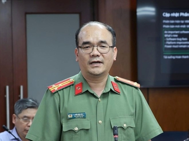 Thượng tá Hồ Thọ Hải cảnh báo các thủ đoạn lừa đảo công nghệ cao dịp Tết. Ảnh: Lao động