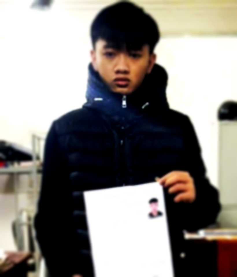 Đối tượng Đồng Ngọc Huy ra đầu thú tại cơ quan Công an. (Ảnh: Công an tỉnh Thái Nguyên)