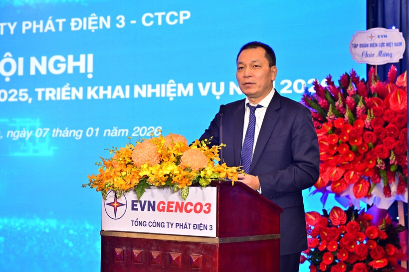 Ông Đặng Hoàng An - Bí thư Đảng ủy, Chủ tịch HĐTV Tập đoàn Điện lực Việt Nam phát biểu chỉ đạo tại Hội nghị