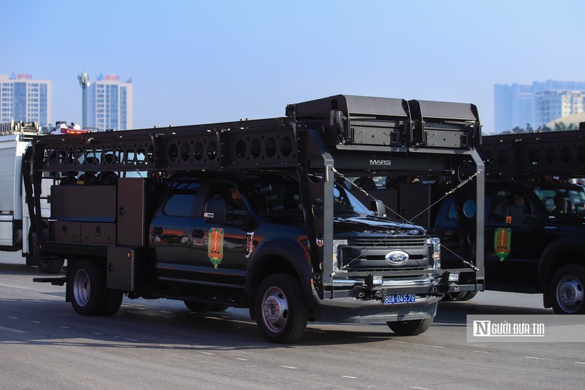 Loạt trang thiết bị hiện đại xuất hiện tại buổi tổng duyệt.