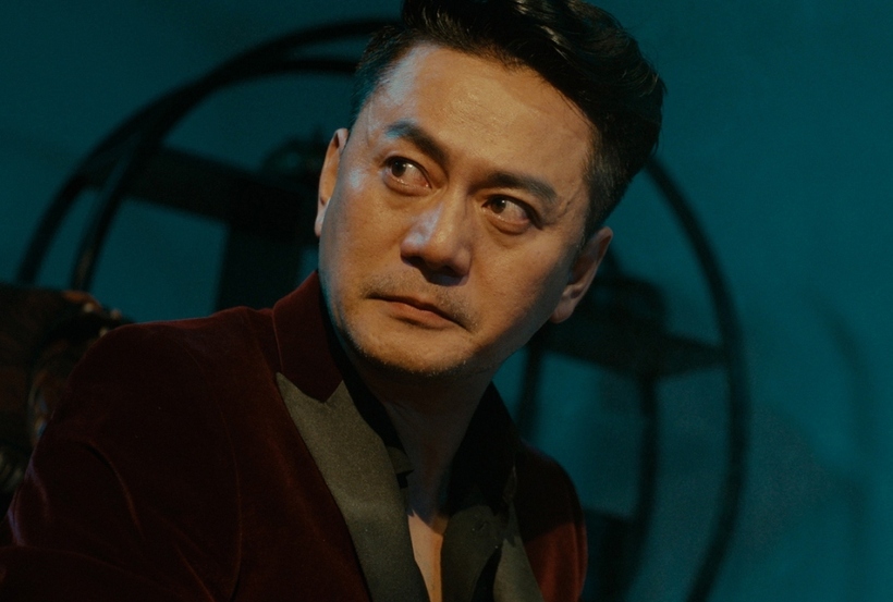 Tạo hình "ông trùm" của Trương Minh Cường trong Chiến nam: Ve sầu thoát xác. (Ảnh: Ngôi sao).