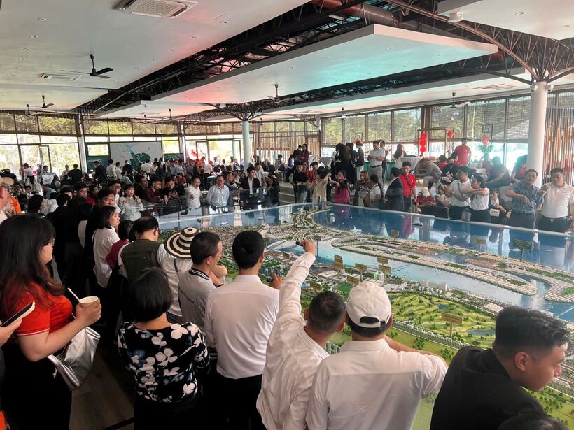 Vịnh Tiên đang “khuấy đảo” thị trường bất động sản giai đoạn cuối năm