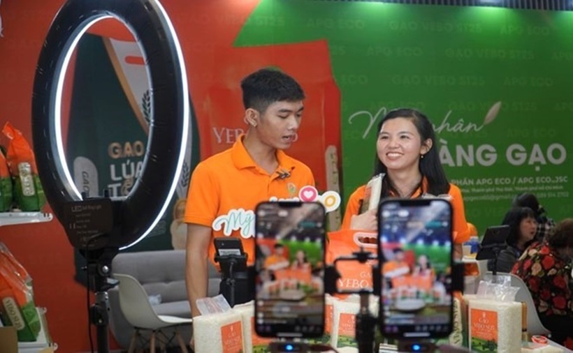 7 trách nhiệm của người livestream bán hàng từ tháng 7/2026. (Ảnh: Lao động)