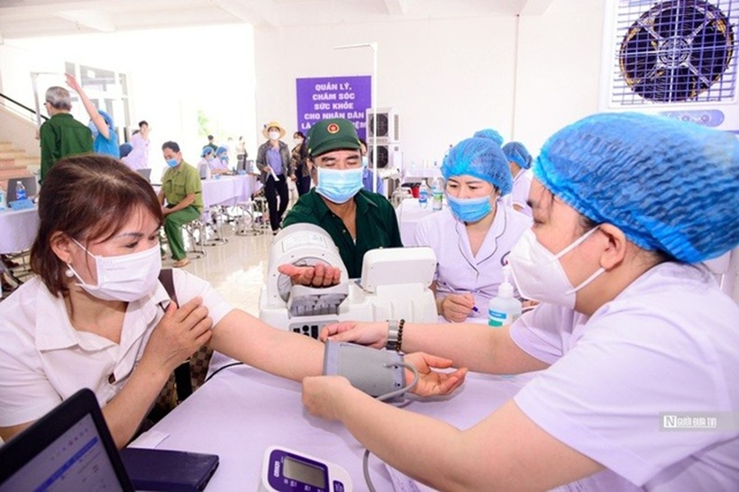 Hệ thống an sinh xã hội đạt nhiều bước tiến rõ rệt.